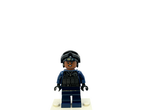 SHIELD Agent - Female, Tactical Vest, Black Goggles, Medium Brown Head, sh0917 Minifigure LEGO®   