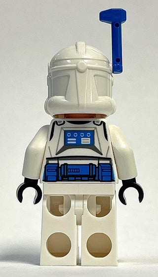 Clone Trooper Officer, 501st Legion (Phase 2) - White Arms, Blue Rangefinder, Nougat Head, Helmet with Holes, sw1246 Minifigure LEGO®   