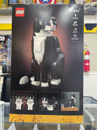 Tuxedo Cat, 21349 Building Kit LEGO®   