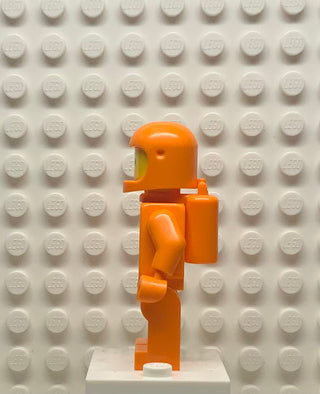 Classic Space-Orange with Air Tanks and Updated Helmet, sp130 Minifigure LEGO®   