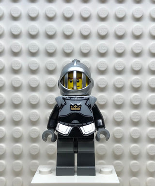 Fantasy Era, Crown Knight Plain with Breastplate, Grille Helmet, Vertical Cheek Lines, cas340 Minifigure LEGO®   