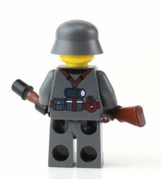 WWII German Soldier With Kar98 Minifigure, BB16 Custom minifigure Battle Brick   