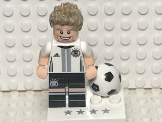 Thomas Müller, coldfb-9 Minifigure LEGO® Complete with stand and accessories  